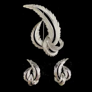1964 Sarah Coventry Feather Fashion Brooch & Earrings Set