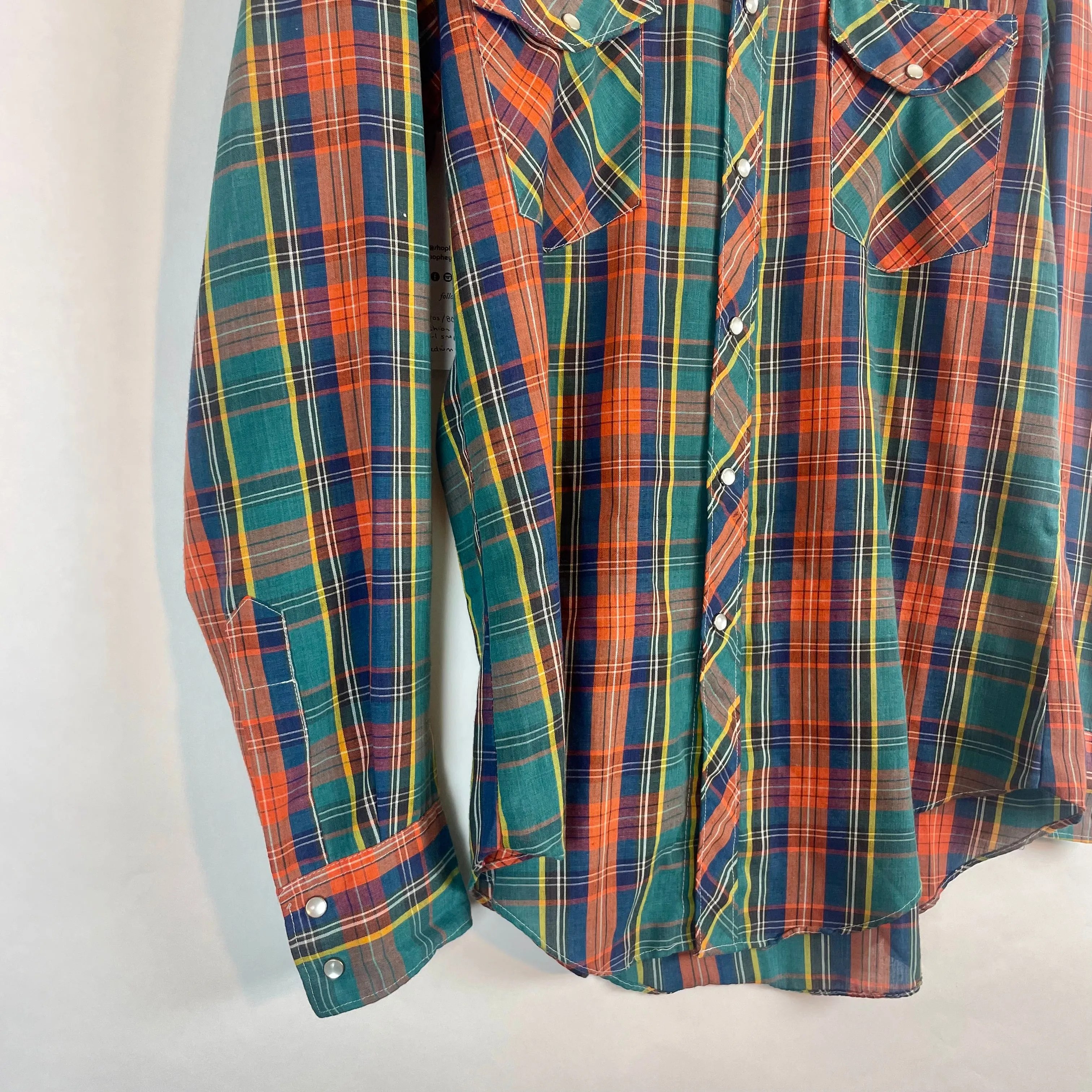 1970s Tips Fashion plaid pearl snap shirt
