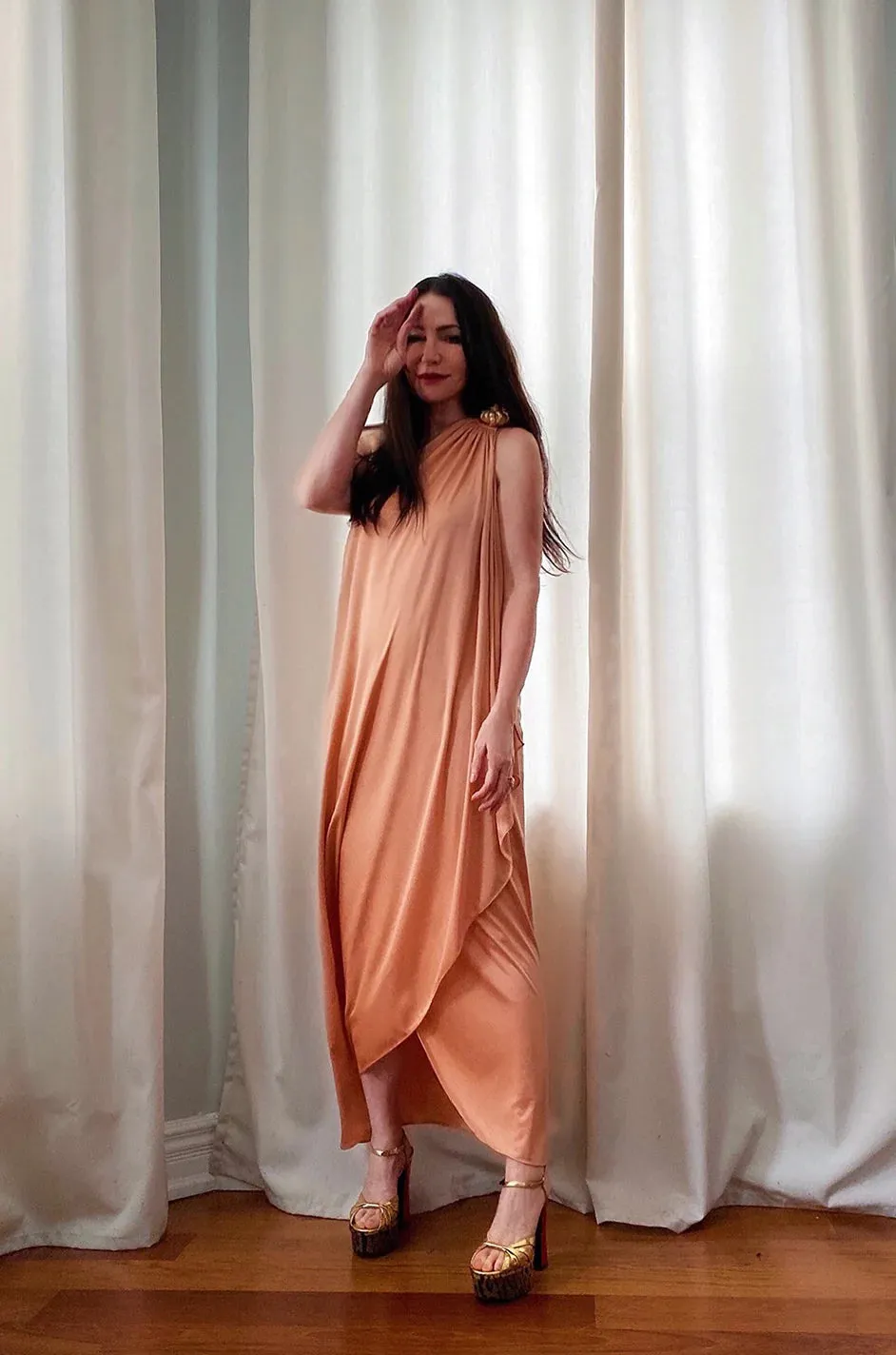 1981 Bill Tice Lilac One Shoulder Jersey Dress w Gold Lame Flower Detailing