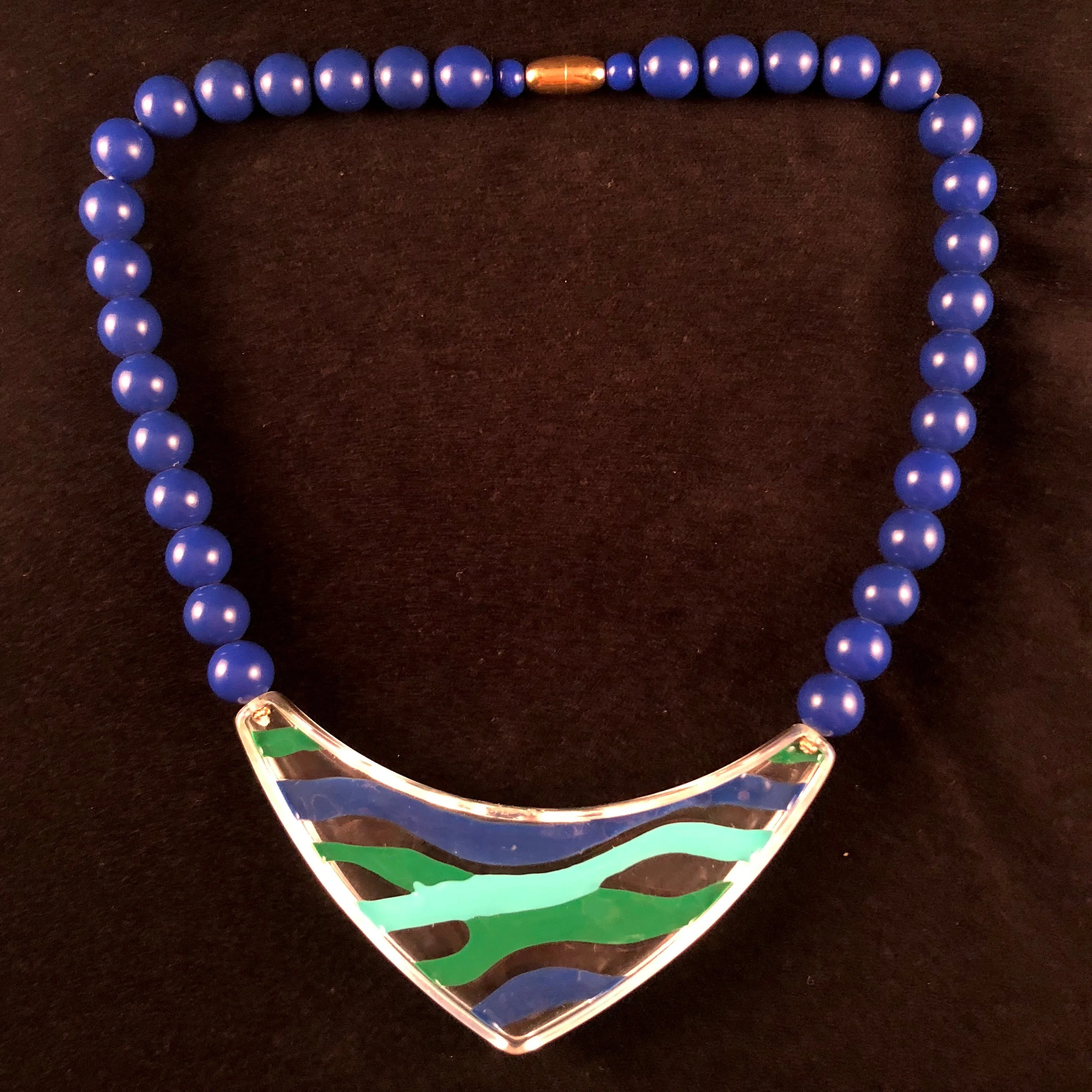 1987 Avon Fashion Waves Necklace