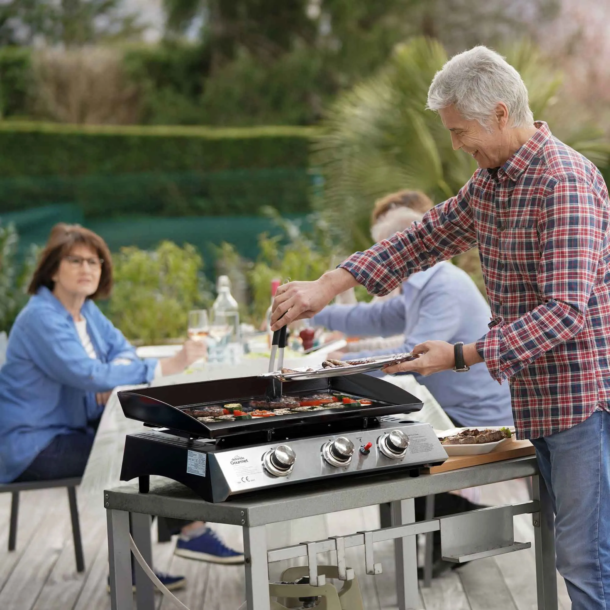 3 Burner Portable Gas Plancha 7.5kW BBQ Griddle with Cover & Trolley - DG250