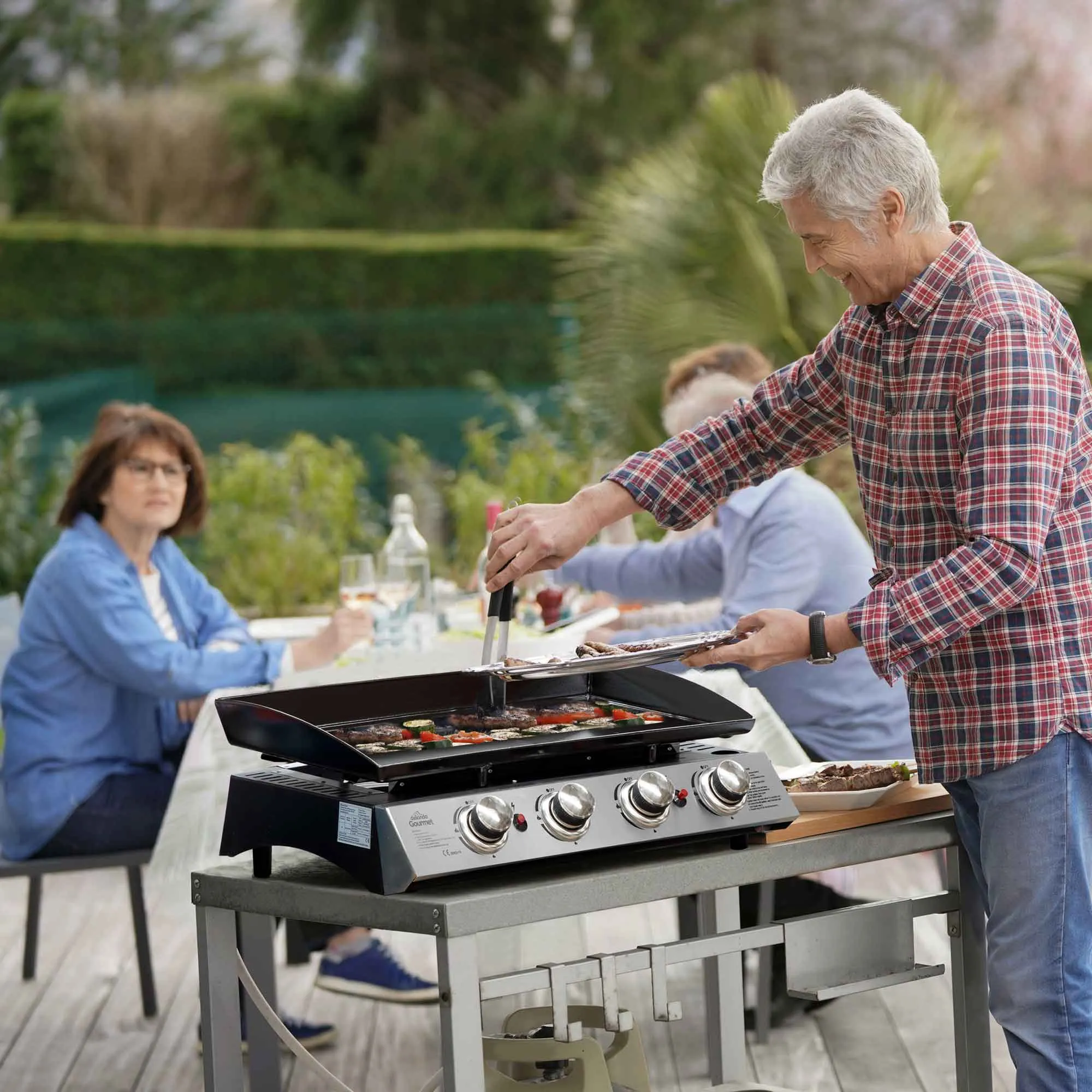 4 Burner Portable Gas Plancha 10kW BBQ Griddle with Cover & Trolley - DG251