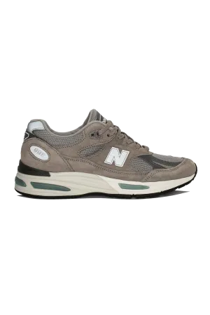 991