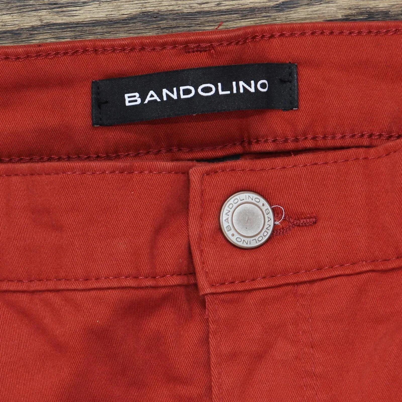 Bandolino Women's Amy Modern Straight Leg Deluxe Super Stretch Jean 49010204