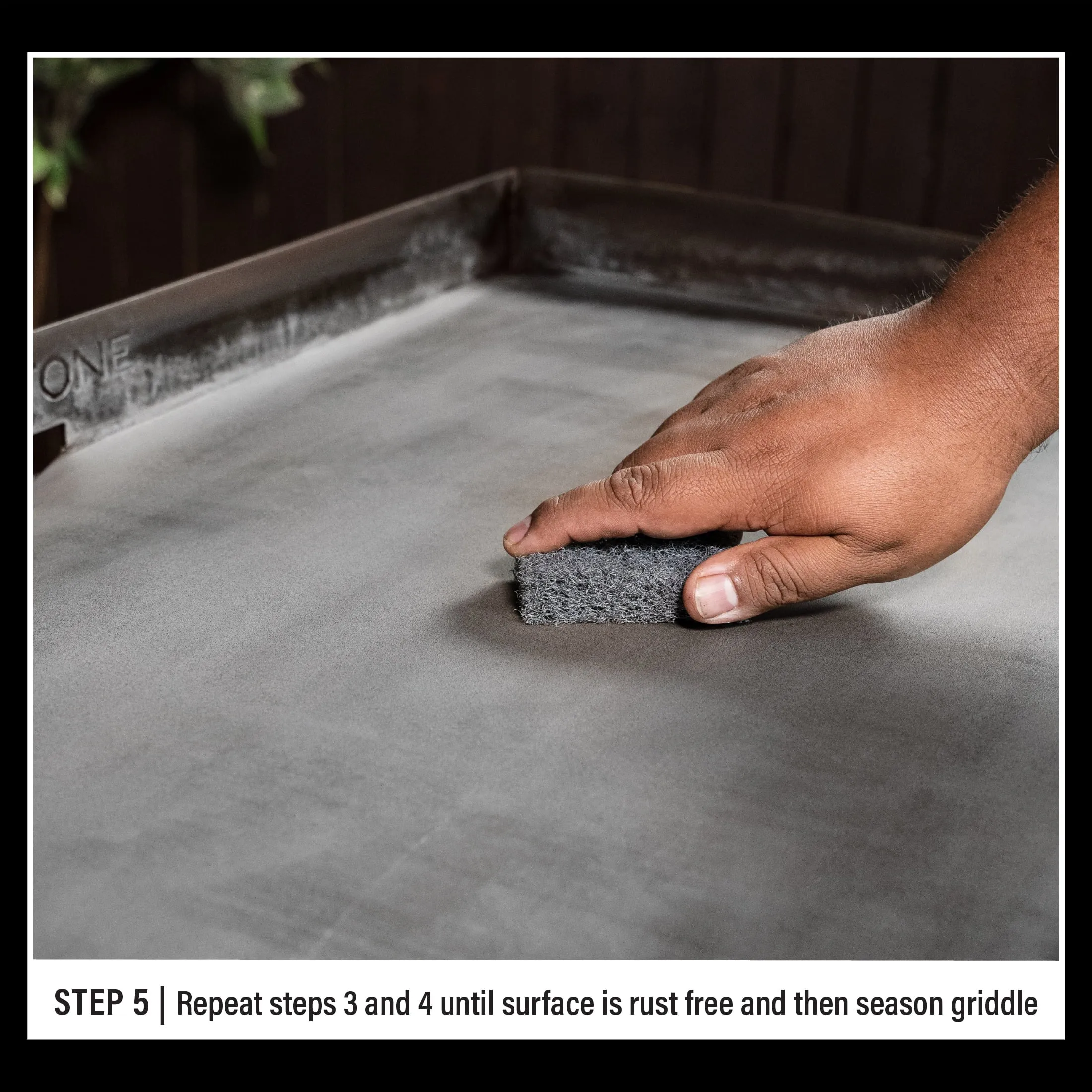 Blackstone 8 oz. Griddle Top Restoration Kit with Applicator Pads-Fresh Stock-US