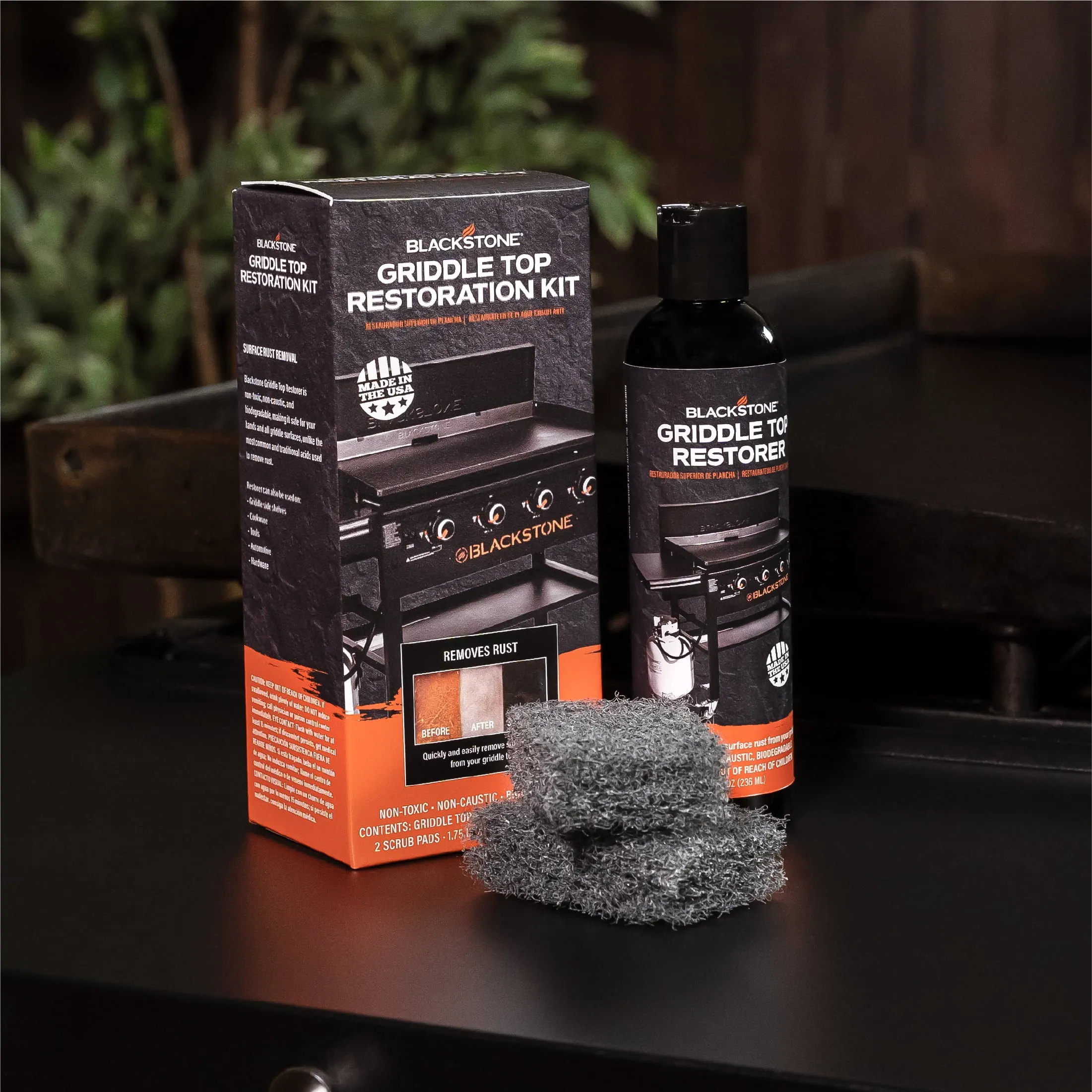 Blackstone 8 oz. Griddle Top Restoration Kit with Applicator Pads-Fresh Stock-US