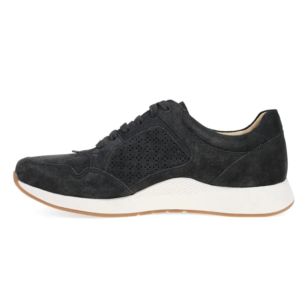 Catie (Black)