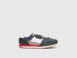 Colorblocked Casual Sneakers