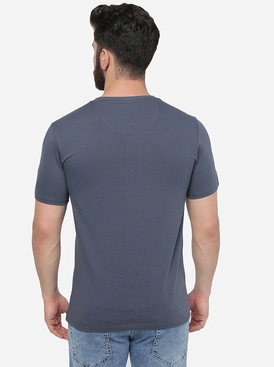 Dark Grey Solid Slim Fit T-Shirt | JadeBlue