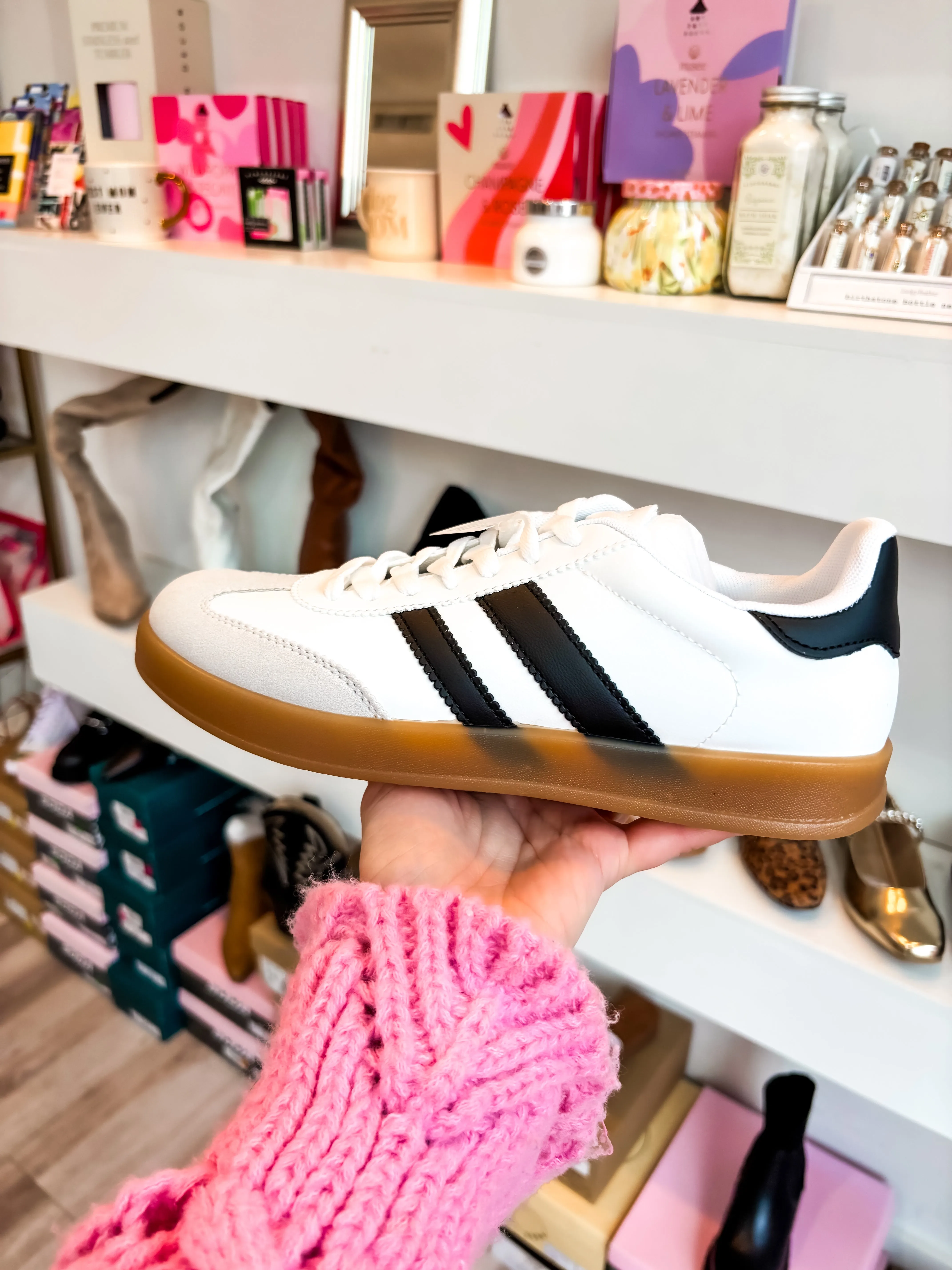 Deer Sneaker - White/Black