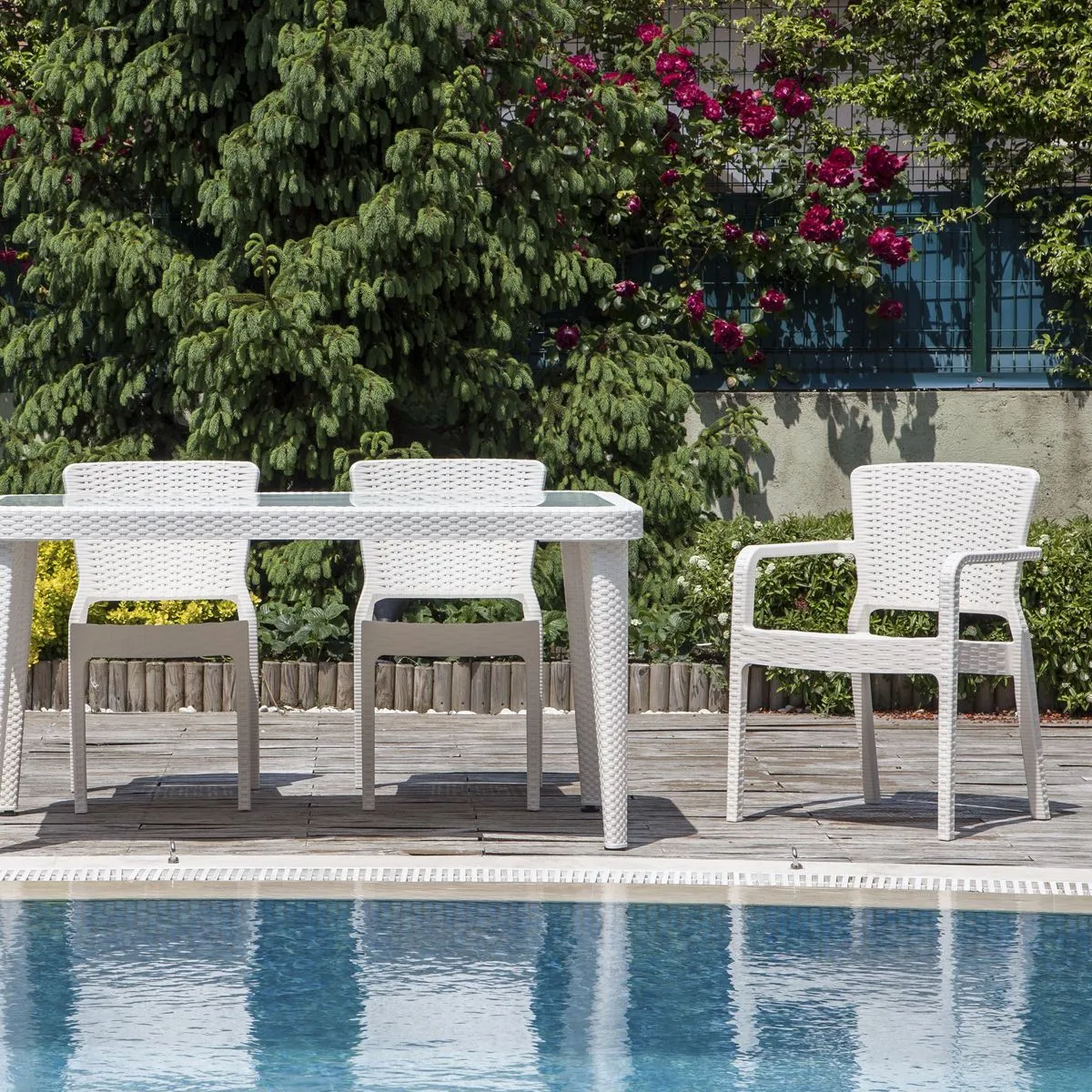 Dellonda 7-Piece Dining Set Weather-Resistant Polypropylene/Fibreglass , Tempered Glass Table Top, Stackable Chairs - White