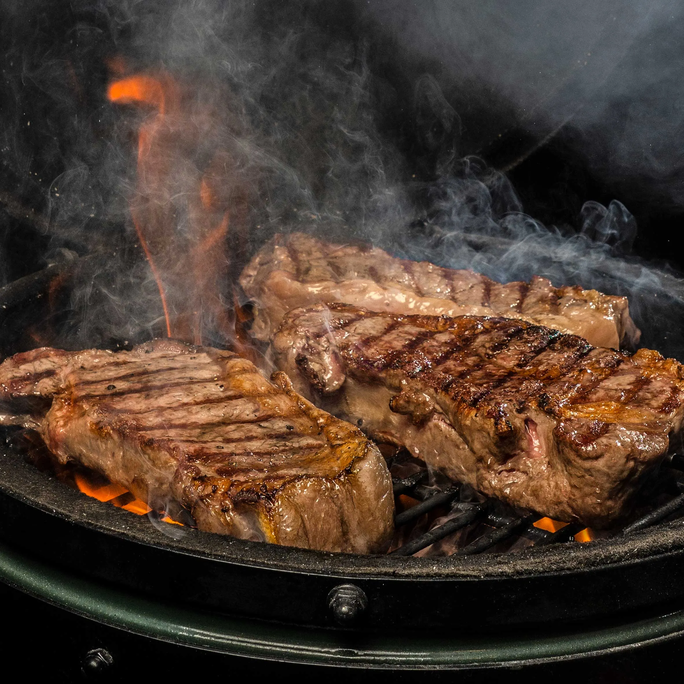 Deluxe Ceramic Kamado Style BBQ Grill/ Oven/Smoker, 22"(56cm) - DG236
