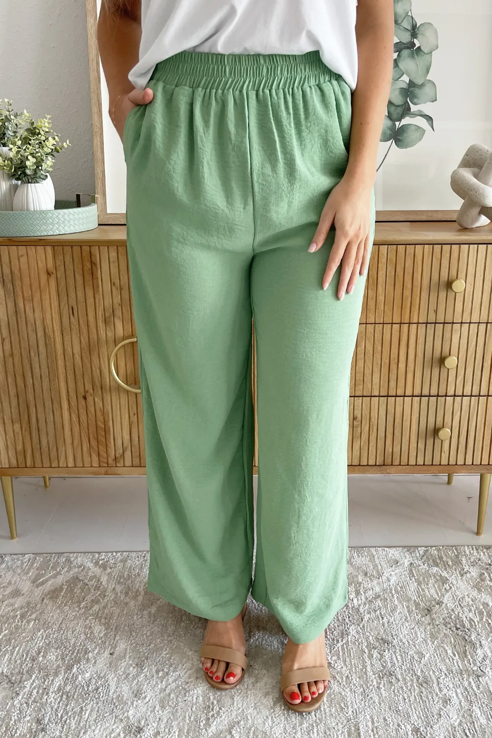 Elastic Waist Wide Leg Pant