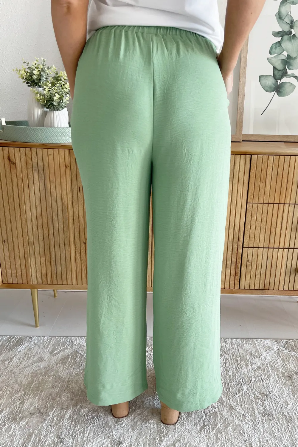 Elastic Waist Wide Leg Pant