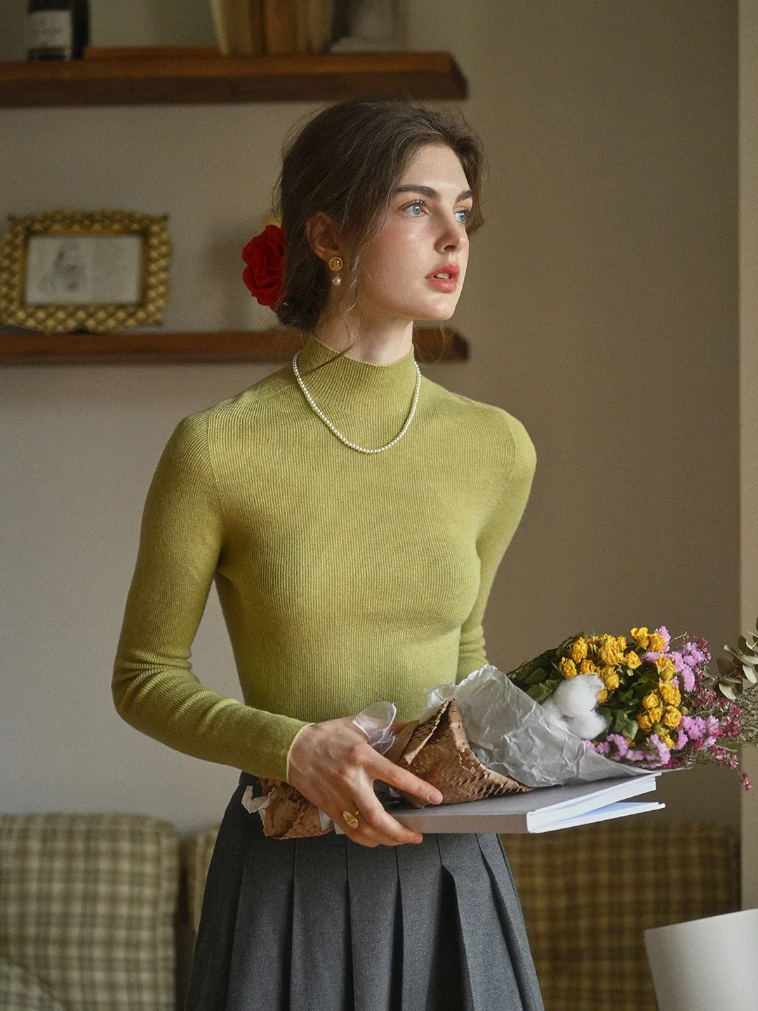Erin 100% Wool Simple Mock Neck Slim Fit Sweater - Black