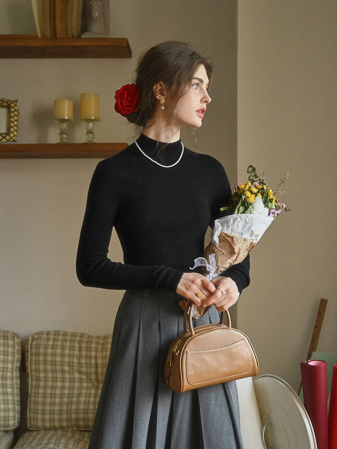 Erin 100% Wool Simple Mock Neck Slim Fit Sweater - Black