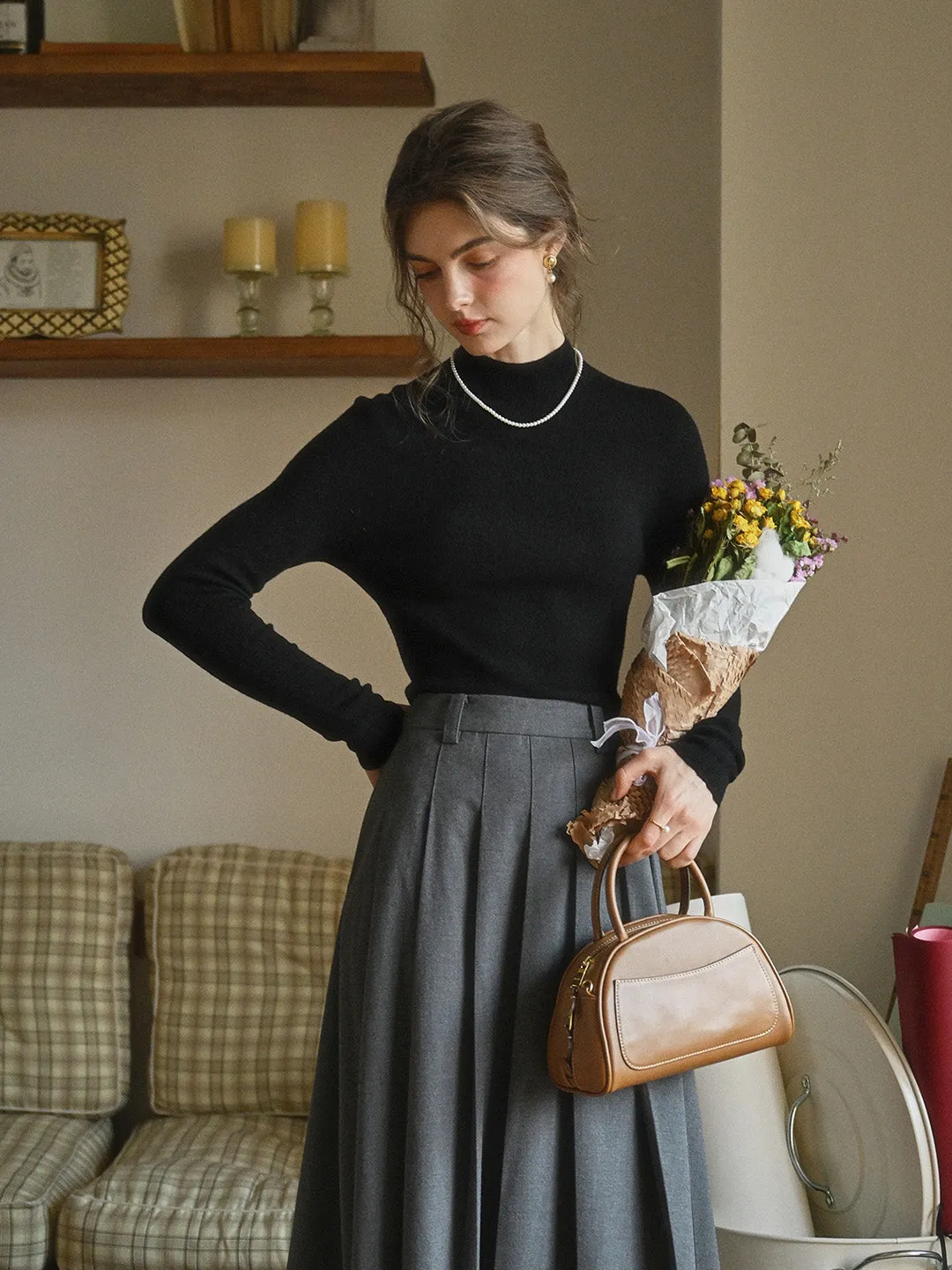 Erin 100% Wool Simple Mock Neck Slim Fit Sweater - Black