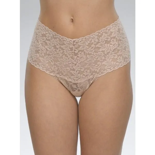 Fashion Retro Lace Thong - Chai - One Size
