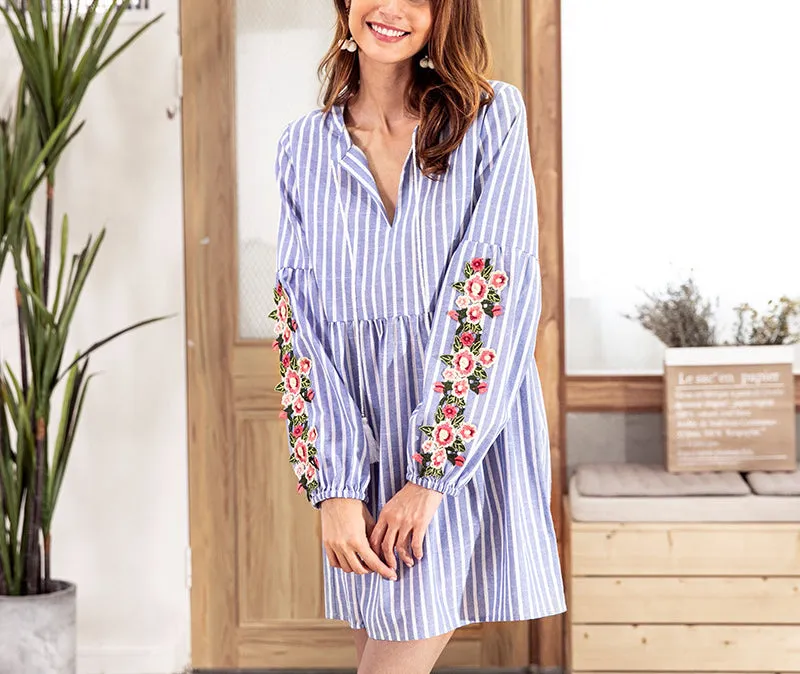 Fashion V-neck Embroidered Collage Dress