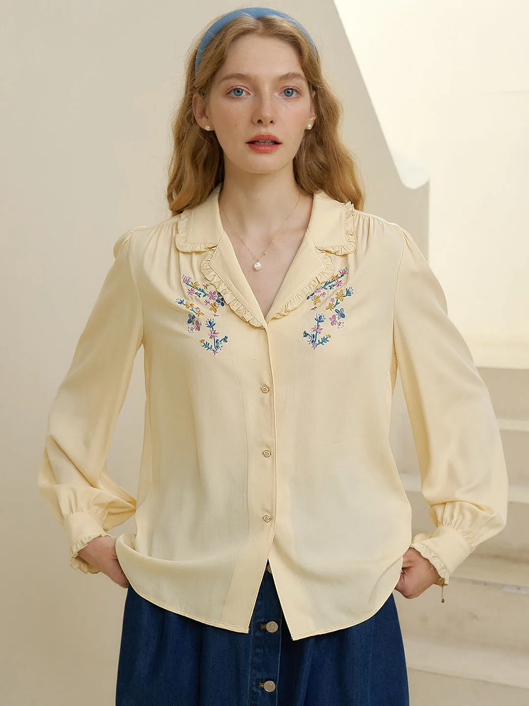 【Final Sale】Convallaria Floral Embroidered Light Yellow Puff Top
