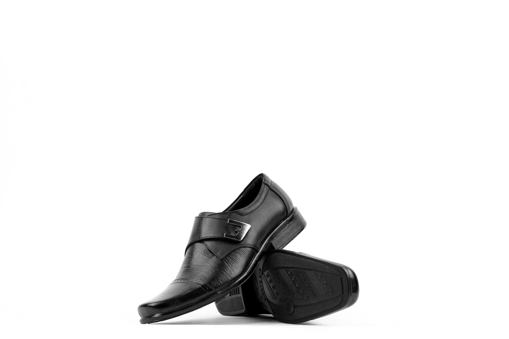 GCV-28 | TRIPLE BLACK | MEN