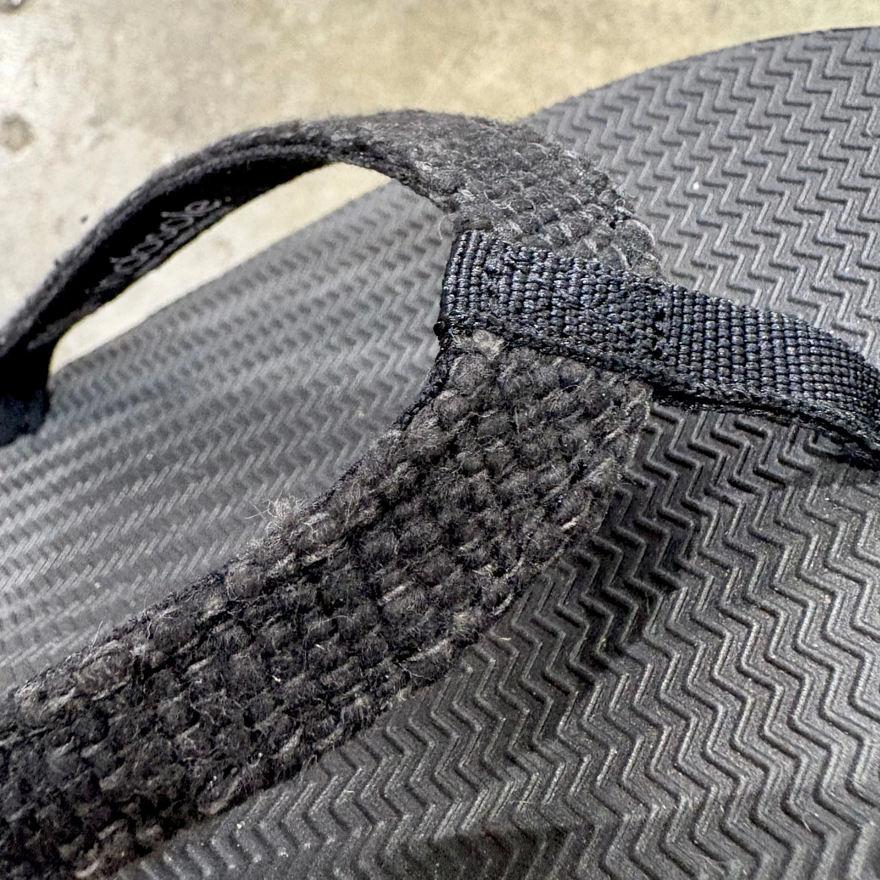 INDOSOLE   WOMEN'S FLIP FLOPS RECYCLED PABLE STRAPS   BLACK/KETAPA