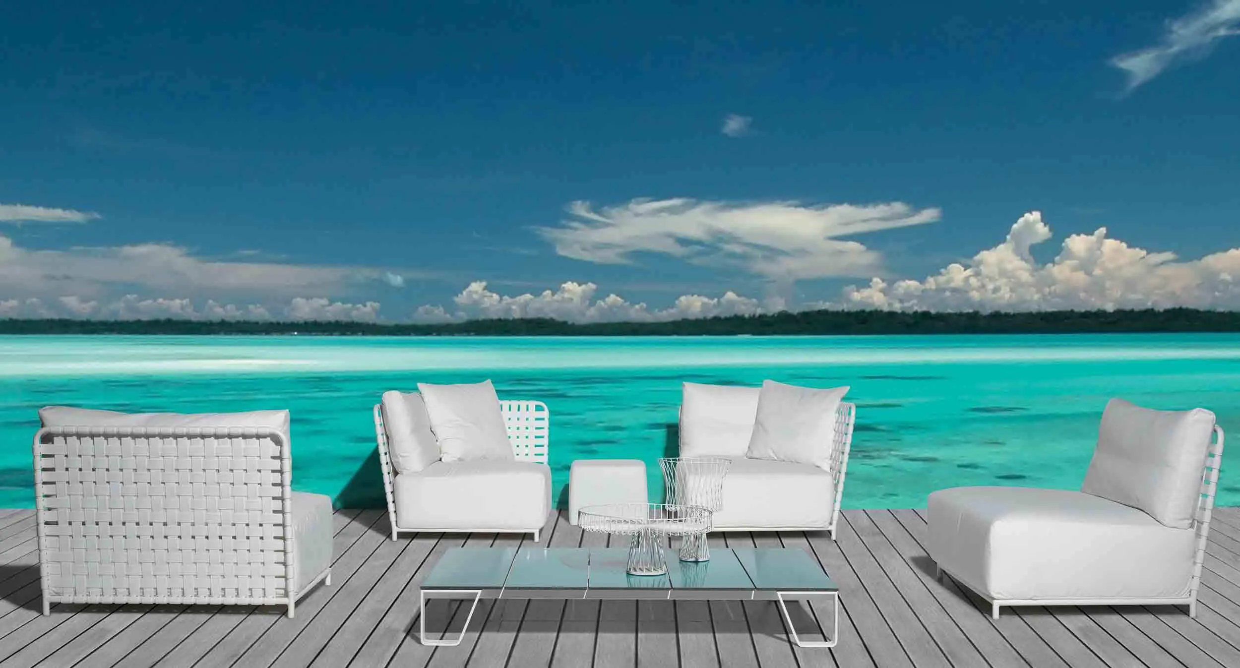 InOut 955 Outdoor Coffee Table