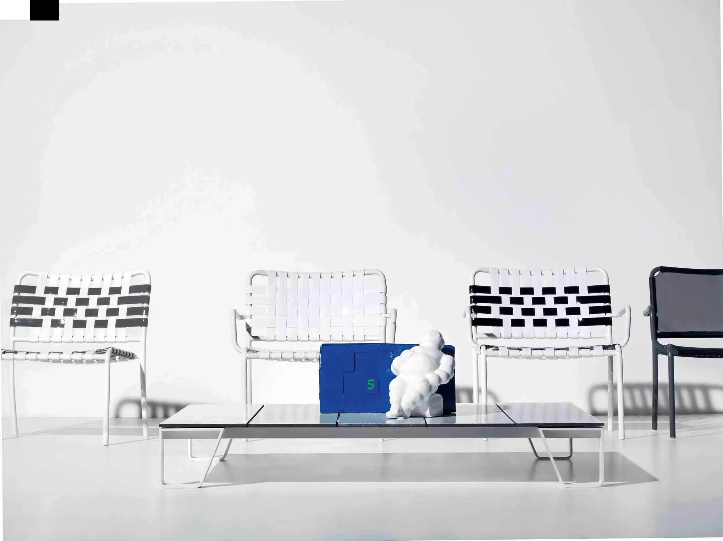 InOut 955 Outdoor Coffee Table