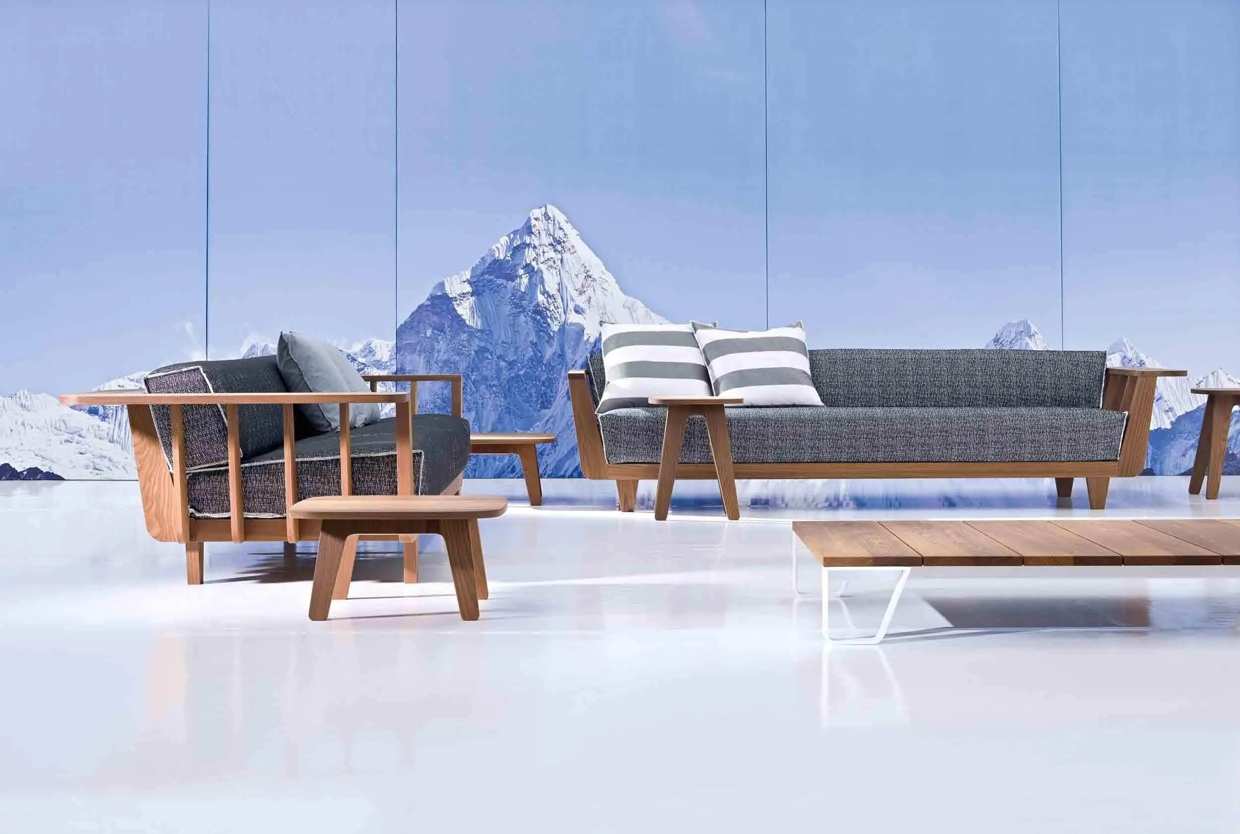 InOut 955 Outdoor Coffee Table