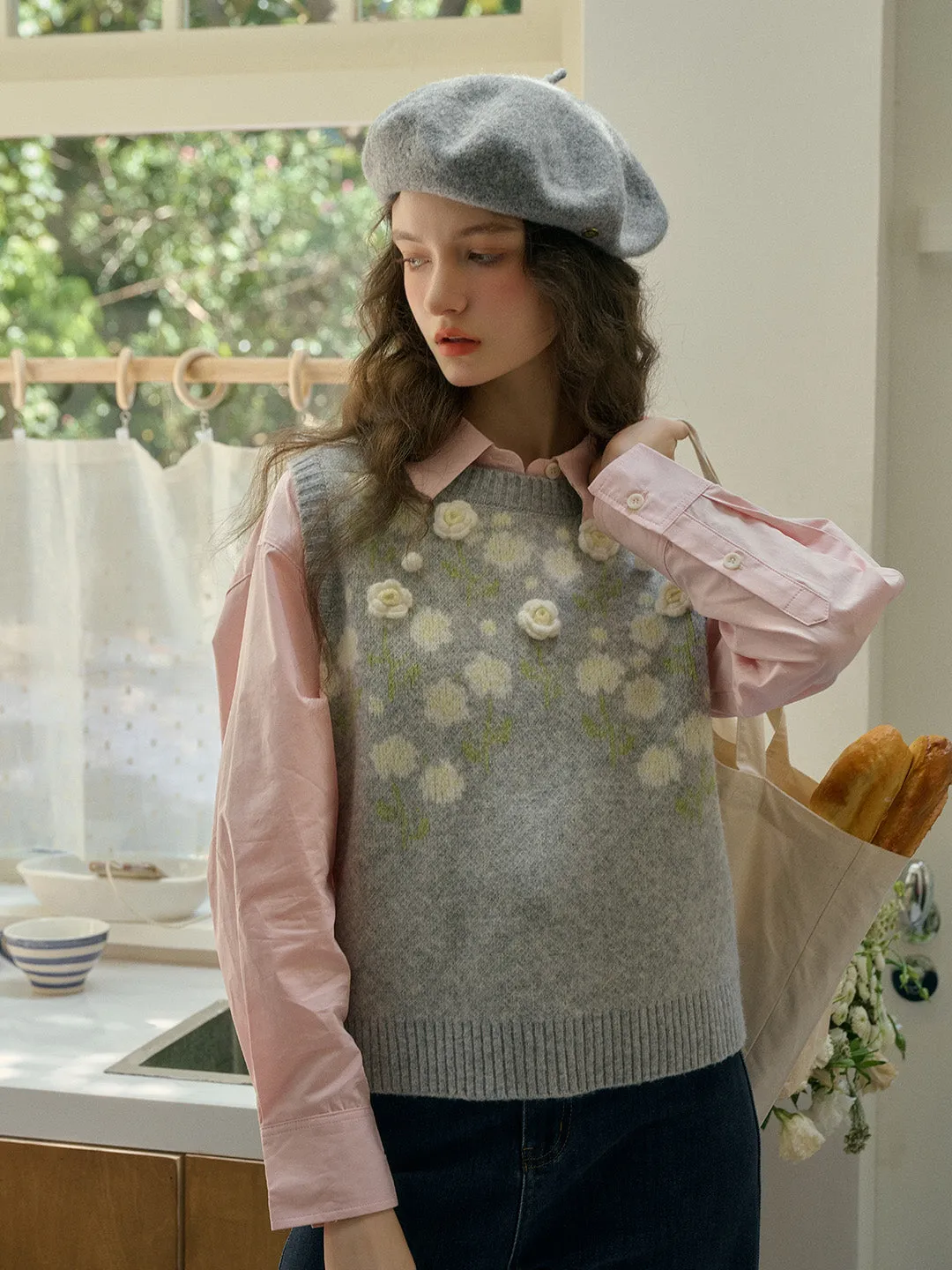 Kensley Ribbed Crew Neck Jacquard Rose & 3D Rose Sweater Vest