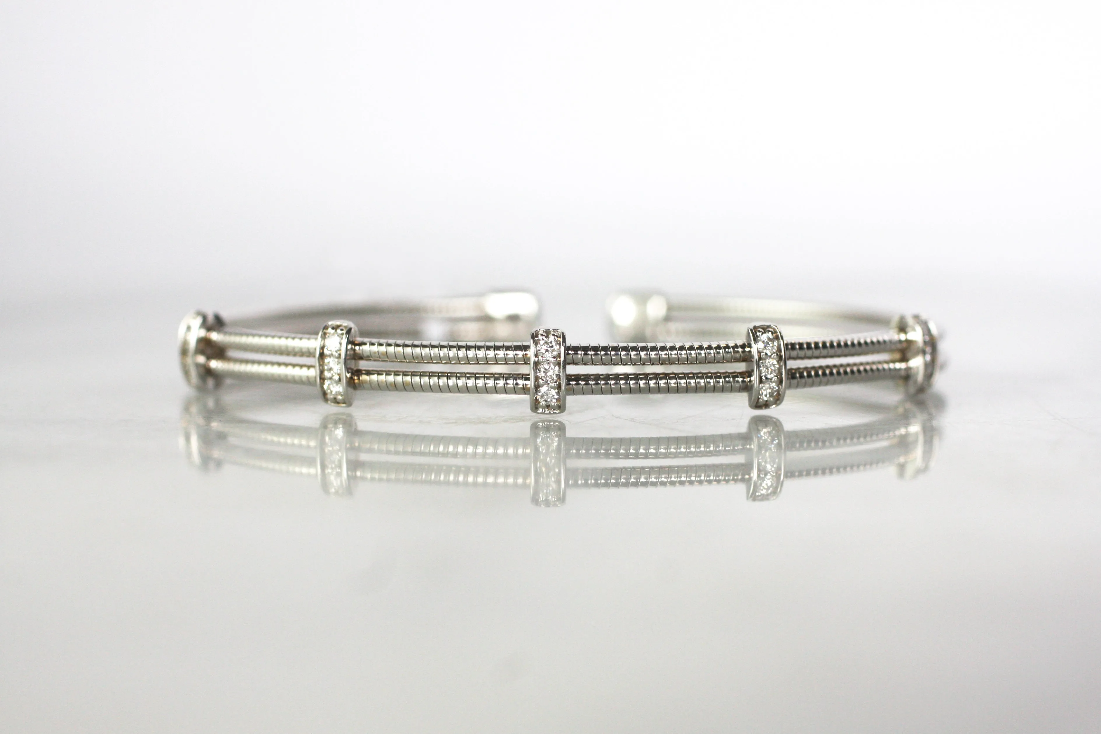 Lightweight Diamond Cable Bangle (Multiple Colors)
