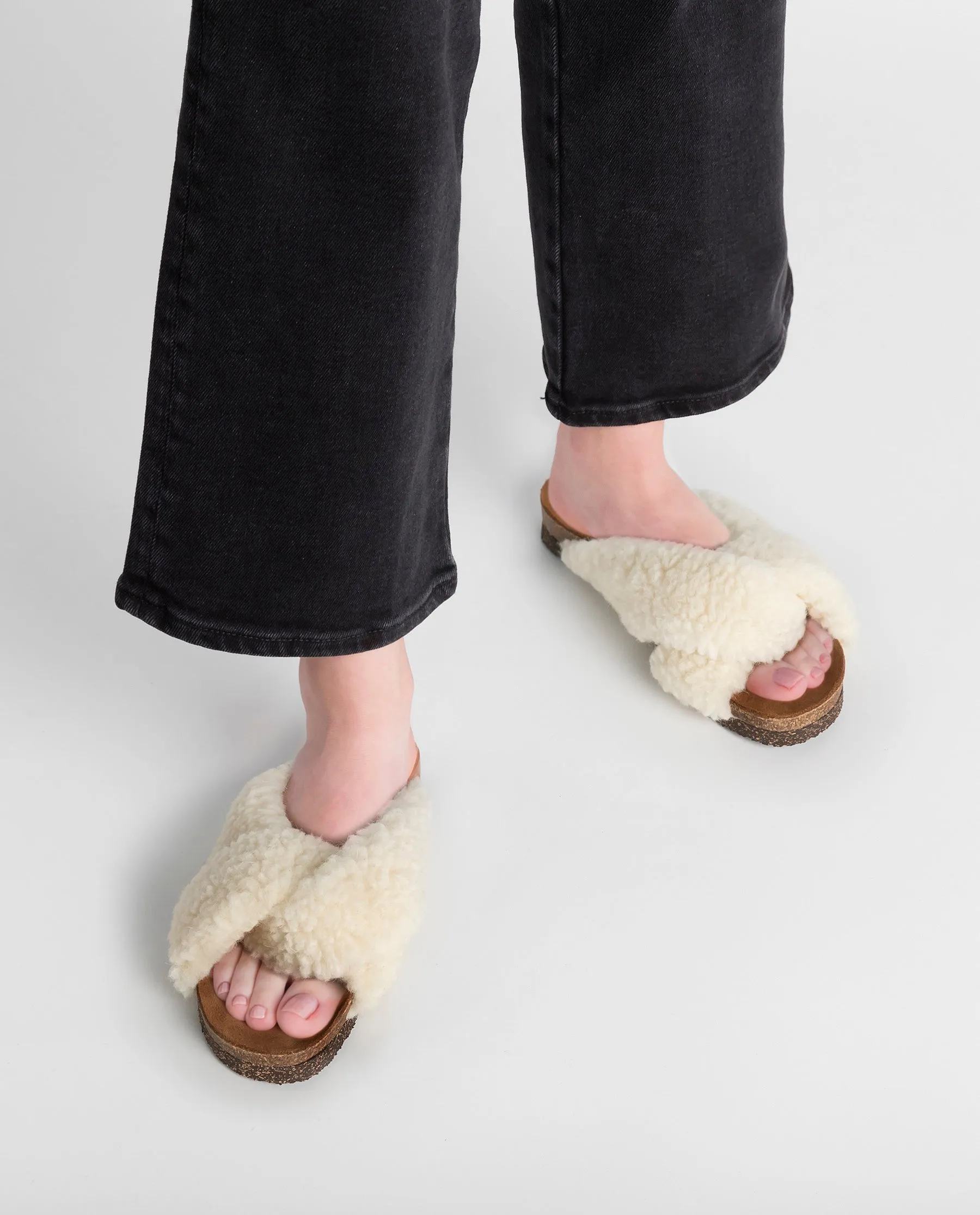 Lou bundás papucs