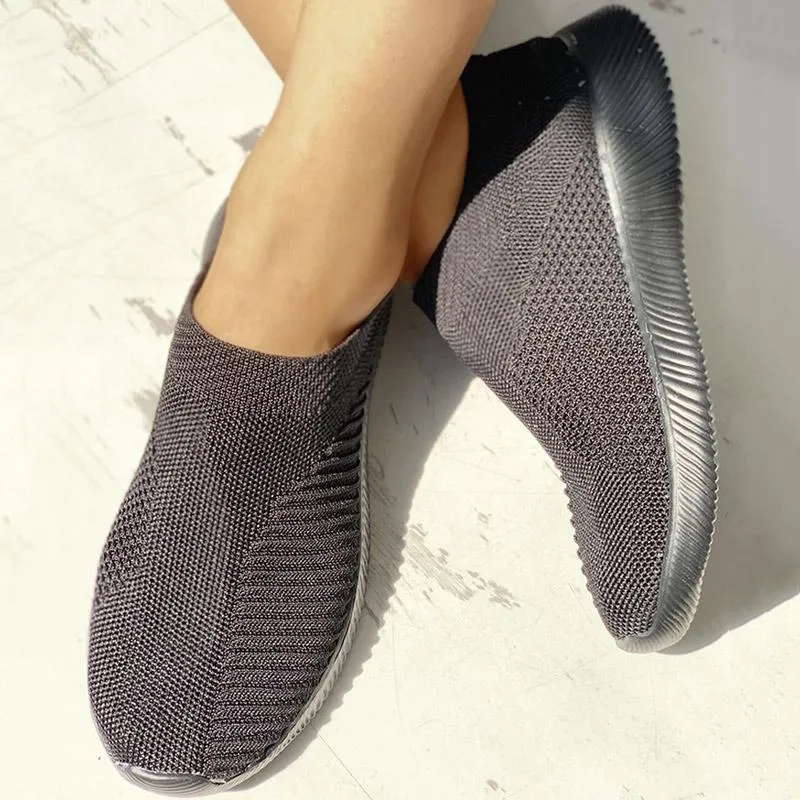 Net Surface Breathable Knitting Shoes