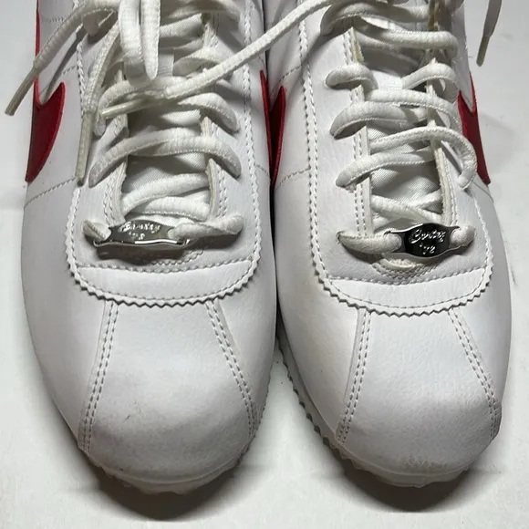 Nike Cortez Youth 6.5Y.           Forest Gump!