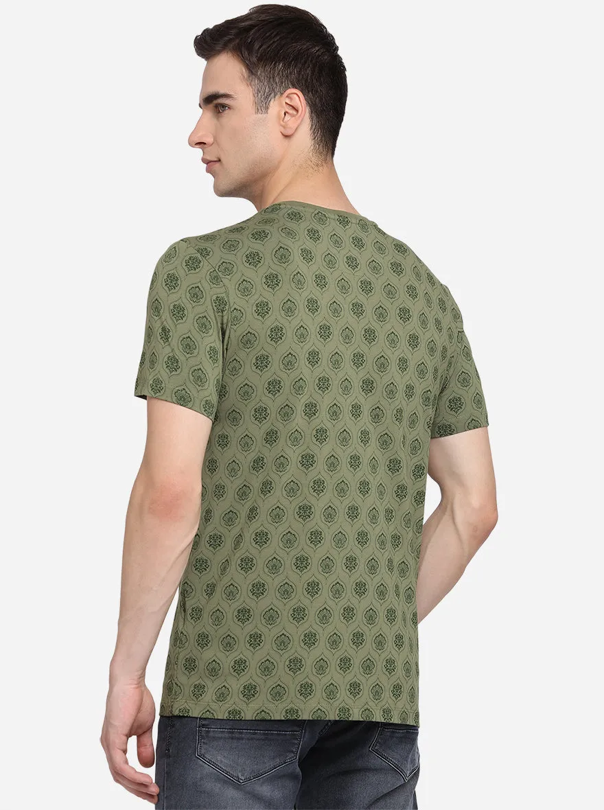Olive Green Printed Slim Fit T-Shirt | JadeBlue