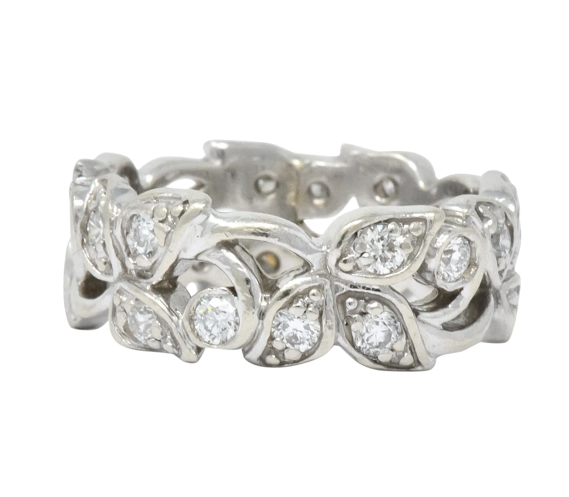 Retro 0.95 CTW Diamond 14 Karat White Gold Band Ring