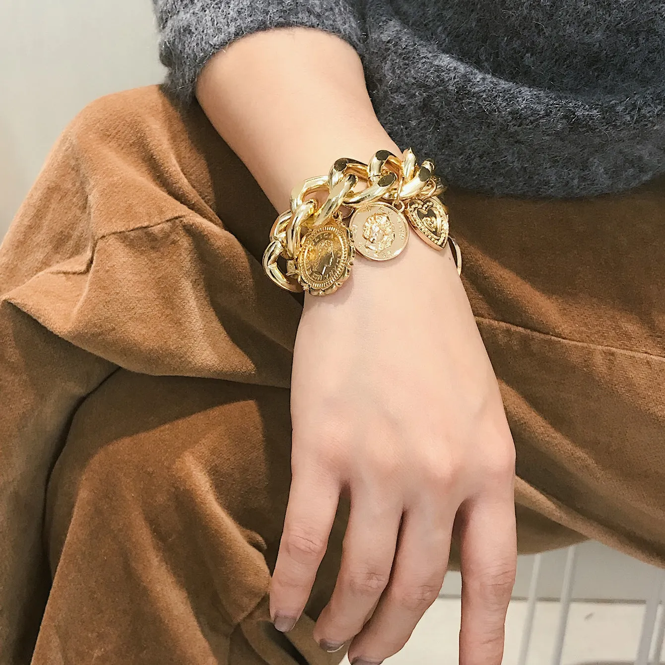Retro punk exaggerated chain coin ladies bracelet