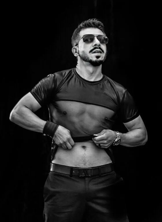 The Saulho Black T