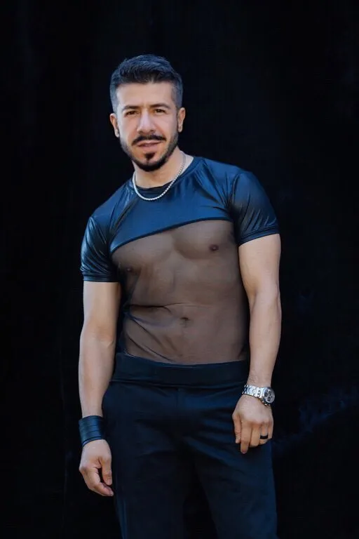 The Saulho Black T