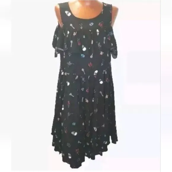 Torrid Challis Dress Woman Plus 1X Ruffled Cold Shoulder Skull Floral Black NWT