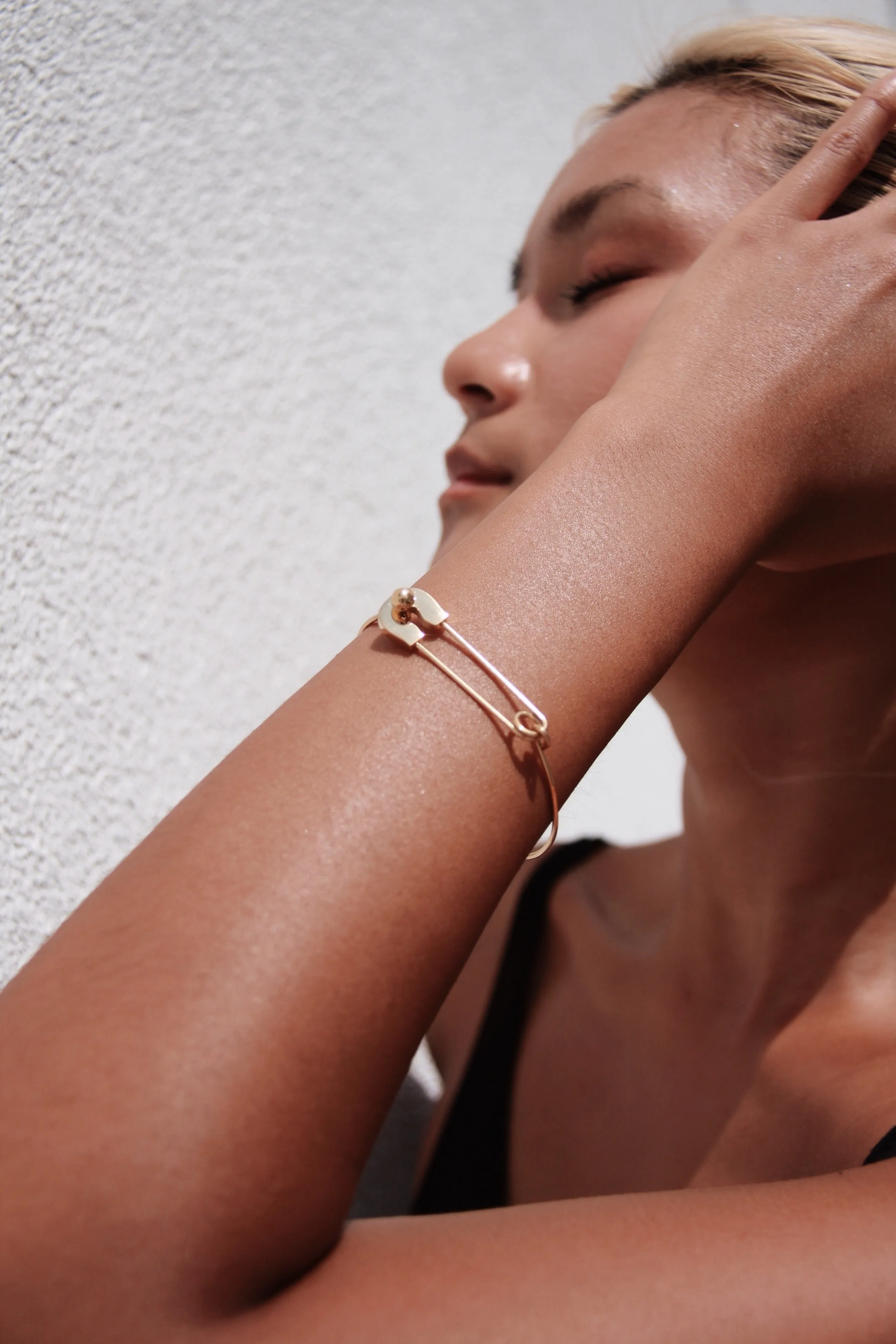 VINTAGE SAFETY PIN  BRACELET - GOLD