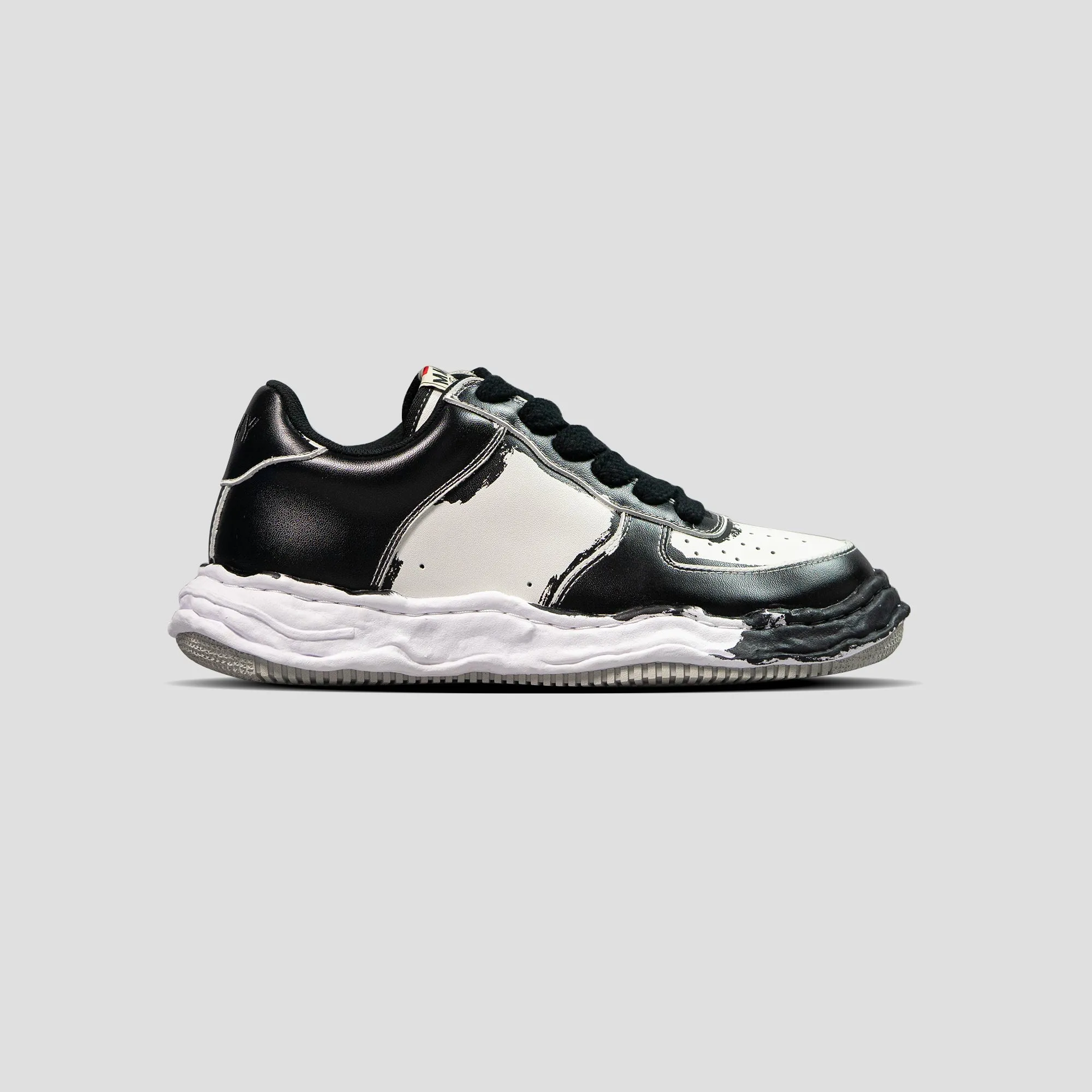 WAYNE OG SOLE LOW-TOP PAINTED LEATHER SNEAKERS