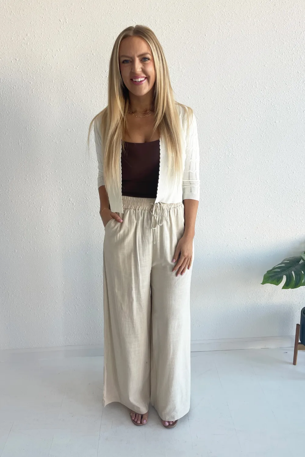 Wide Leg Elastic Waist Linen Trouser