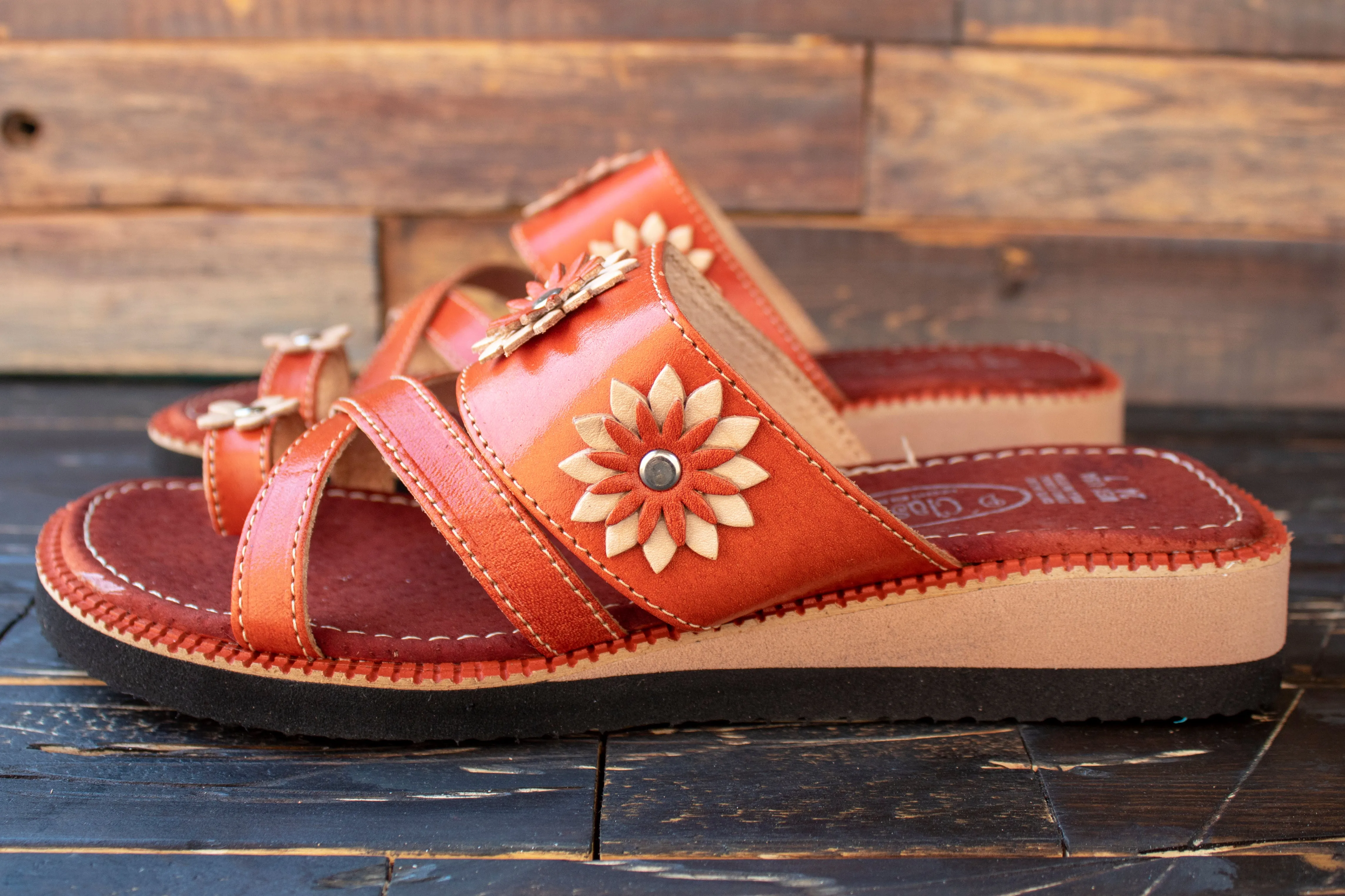 WOMENS LEATHER SLIP ON HUARACHE MEXICAN SANDAL