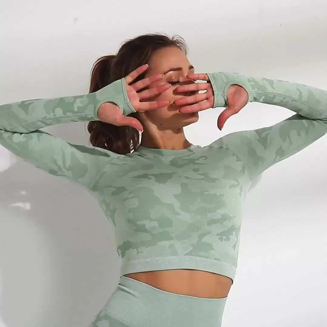 Women's Long Sleeves Seamless Camo Crop Top