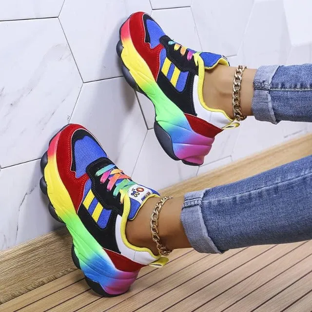 Women's round toe sneakers